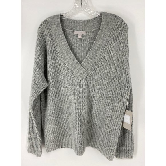 Chelsea 28 Sweaters - Chelsea 28 Grey V Neck Sweater Size M
